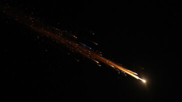 İran&rsquo;dan 5 &Uuml;lkeye Art Arda Saldırı