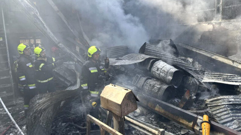 İsfahan ağır saldırı altında: 11 sivil &ouml;ld&uuml;, F-14 savaş u&ccedil;akları vuruldu