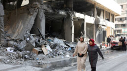 İsrail, L&uuml;bnan'a bomba yağdırıyor