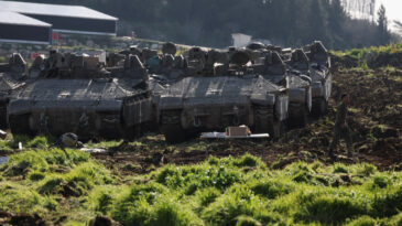 İsrail silah depolarını doldurdu: 10 g&uuml;nde 50 u&ccedil;ak indi