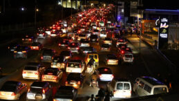 İsrail tehdit etti, halk evlerini terk etti: Yoğun g&ouml;&ccedil; başladı