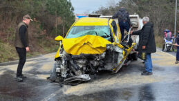 İstanbul&rsquo;da Feci Kaza: &Ouml;l&uuml; ve Yaralılar Var