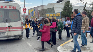 İstanbul&rsquo;da okulda patlama: 4 &ouml;ğrenci yaralandı