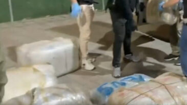 İzmir'de Bir Tondan Fazla Uyuşturucu Ele Ge&ccedil;irildi