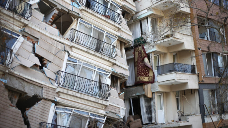 Japon deprem uzmanı uyardı: "T&uuml;rkiye Japonya'dan daha tehlikeli"