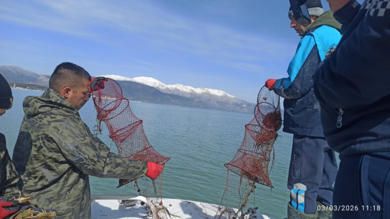 Ka&ccedil;ak avcılığa su&ccedil;&uuml;st&uuml;: G&ouml;le bıraktılar