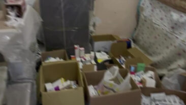 Ka&ccedil;ak İla&ccedil;lara Kozmetik Makyajı