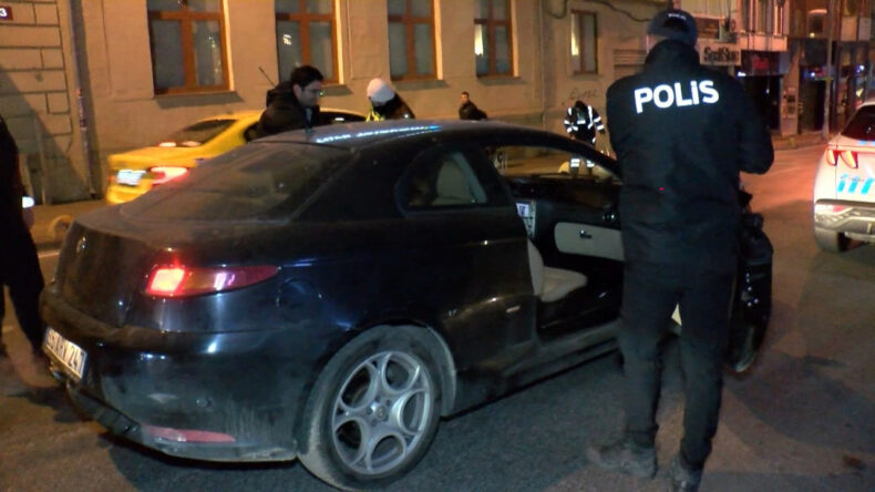 Kadık&ouml;y'de Helikopter Destekli 'Huzur İstanbul' Denetimi