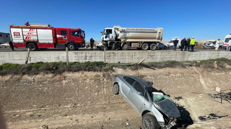 Kamyonla çarpışıp uçtuğu kanalda öldü