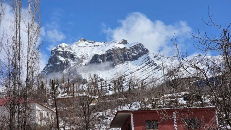 Kar K&uuml;tleleri Şelale Gibi Aktı