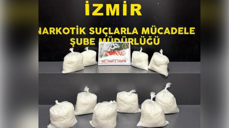 Kargo paketinden kilolarca uyuşturucu &ccedil;ıktı