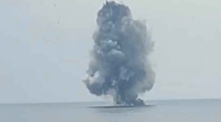 Kıyıya Vuran İnsansız Deniz Aracı B&ouml;yle İmha Edildi