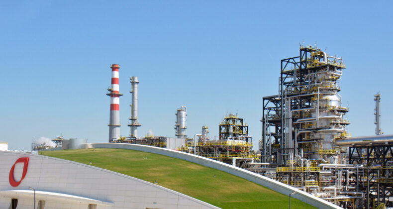 Koç Holding'ten Tüpraş'ta Pay Satışı