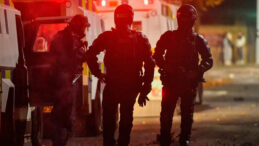 Kuryeye zorla bomba taşıttılar