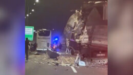 Kuzey Marmara'da yolcu otob&uuml;s&uuml; TIR'a &ccedil;arptı: 10 yaralı