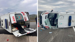 Lastiği Patlayan Ambulans Devrildi: 3 Sağlık Personeli Yaralı