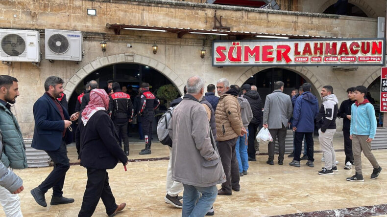 Lokantada dehşet: Maske takıp ağabeyini vurdu