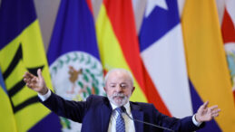 Lula da Silva'dan d&uuml;nya liderlerine silahlanma tepkisi