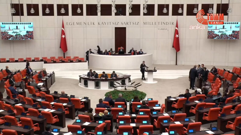 Mal varlıklarının araştırılması &ouml;nerisi AKP ve MHP'li vekillerin oylarıyla reddedildi
