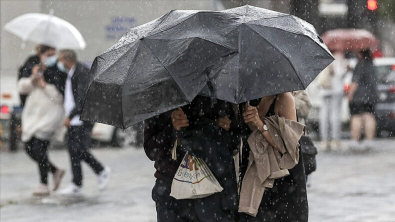 Meteoroloji'den Şiddetli Yağış Uyarısı