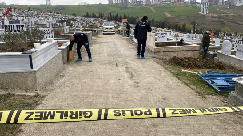 Mezarlıkta defin sırasında husumetlisini tabancayla yaraladı