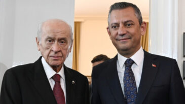 MHP lideri Bah&ccedil;eli'den CHP lideri &Ouml;zel&rsquo;e telefon
