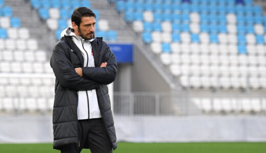 Milli ma&ccedil;ta yere d&uuml;şen Egemen Korkmaz hastaneye kaldırıldı