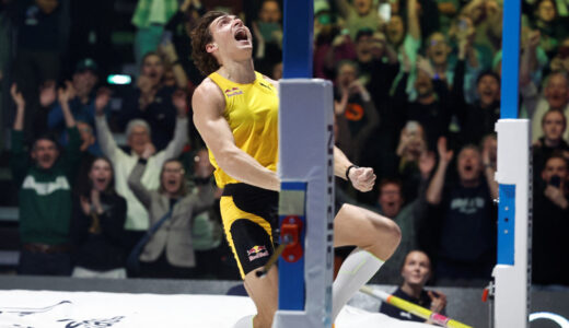 Mondo Duplantis, d&uuml;nya rekorunu 15. kez kırdı!