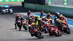 MotoGP'de Katar Grand Prix'si Savaş Nedeniyle Ertelendi