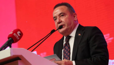 Muhittin B&ouml;cek&rsquo;in Şof&ouml;rleri Tutuklandı