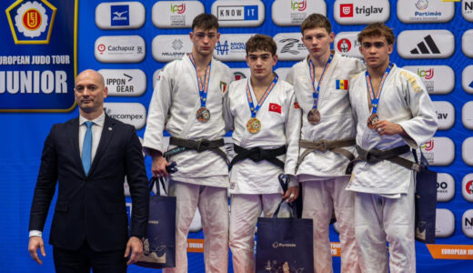 Mustafa Berat Şimşek, Portekiz'de altın madalya kazandı