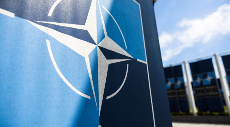 NATO, Irak&rsquo;taki personelini tahliye etti