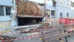 Okulda faciadan d&ouml;n&uuml;ld&uuml;: Beton sa&ccedil;ak &ccedil;&ouml;kt&uuml;