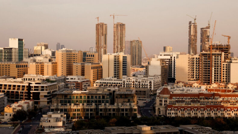 Orta Doğu'da ABD askerlerinin peşine düşen İran, Dubai'de oteli vurdu