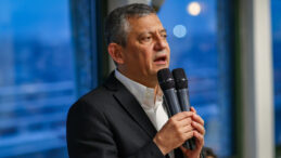 &Ouml;zel: T&uuml;rkiye, yeni bir iktidarı karşılamak &uuml;zere doğum sancıları &ccedil;ekiyor