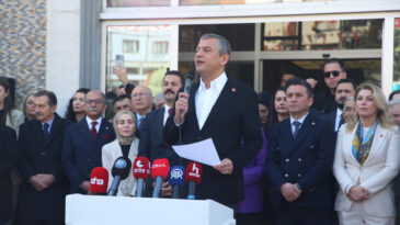 &Ouml;zg&uuml;r &Ouml;zel: Alnım a&ccedil;ık, Silivri'ye gidiyorum