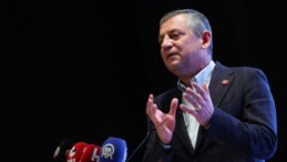 &Ouml;zg&uuml;r &Ouml;zel: O sopayı kıracağız