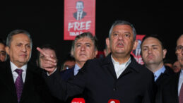 &Ouml;zg&uuml;r &Ouml;zel'den Tanju &Ouml;zcan'a ziyaret