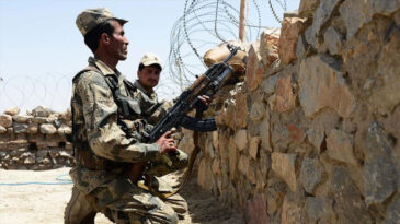 Pakistan Askeri Operasyonlarını Ge&ccedil;ici Olarak Durdurdu