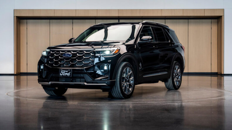 Papa'ya &ouml;zel otomobil hediye ettiler