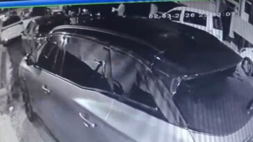 Parasını alamadı, mahalleyi ayağa kaldırdı