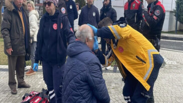 Parkta Darbedilmişti: Yaşlı Adam &Ouml;ld&uuml;