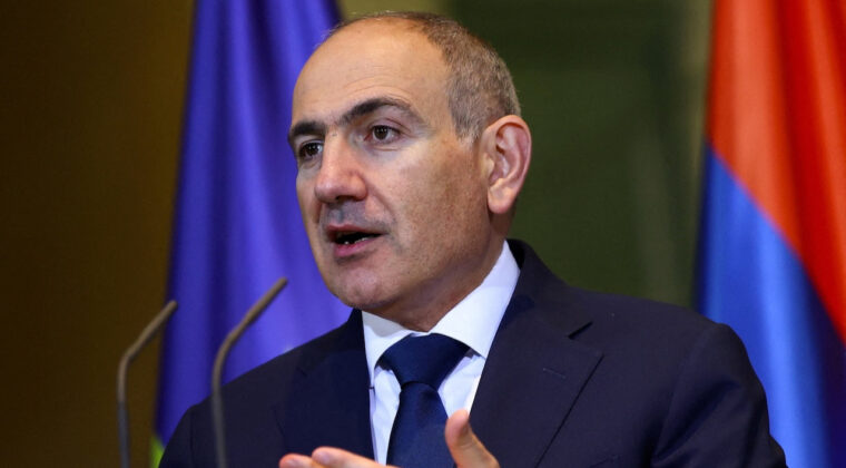 Paşinyan: Sıkıca kapattığımız kapıyı a&ccedil;maya &ccedil;alışıyorlar