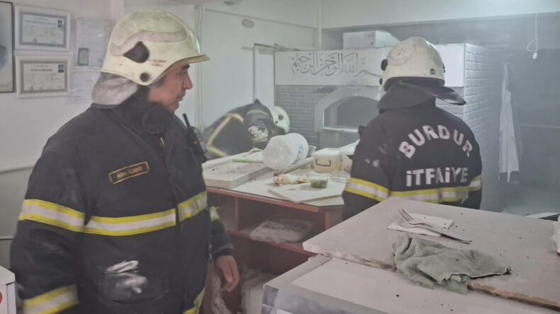 Pide salonunda doğalgaz patlaması: 1 yaralı