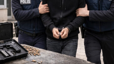 Poligondan Silah &Ccedil;alan &Ccedil;ocuğa 5 Yıl Hapis Cezası