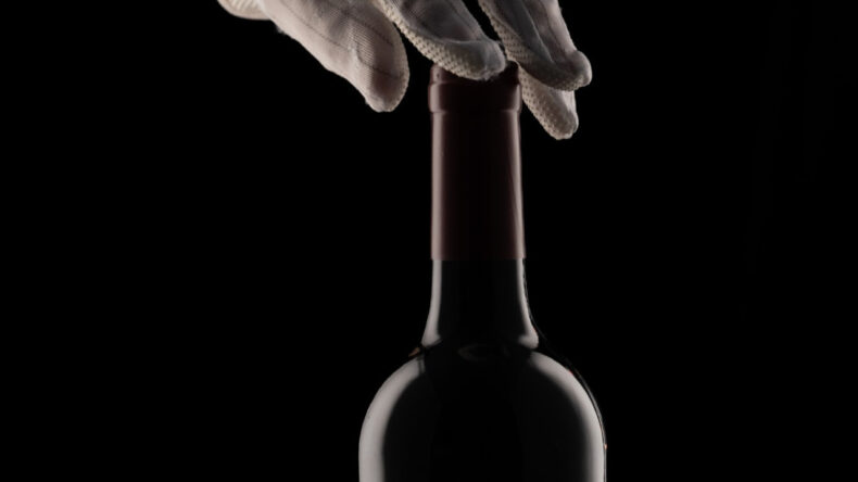 Rekor kırdı: İşte d&uuml;nyanın en pahalı şarabı