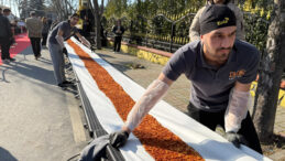 Rekoru lahmacunla kırdılar: Tam 63 metre uzunluğunda