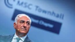 Rıza Pehlevi "vatandaşlarına" seslendi: Benim liderliğimde…