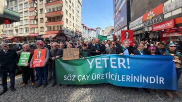 Rize&rsquo;de '&ccedil;ay mitingi' d&uuml;zenlendi