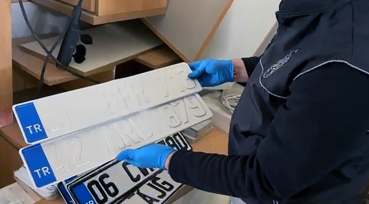 Sahte Plaka Operasyonunda 4 G&ouml;zaltı